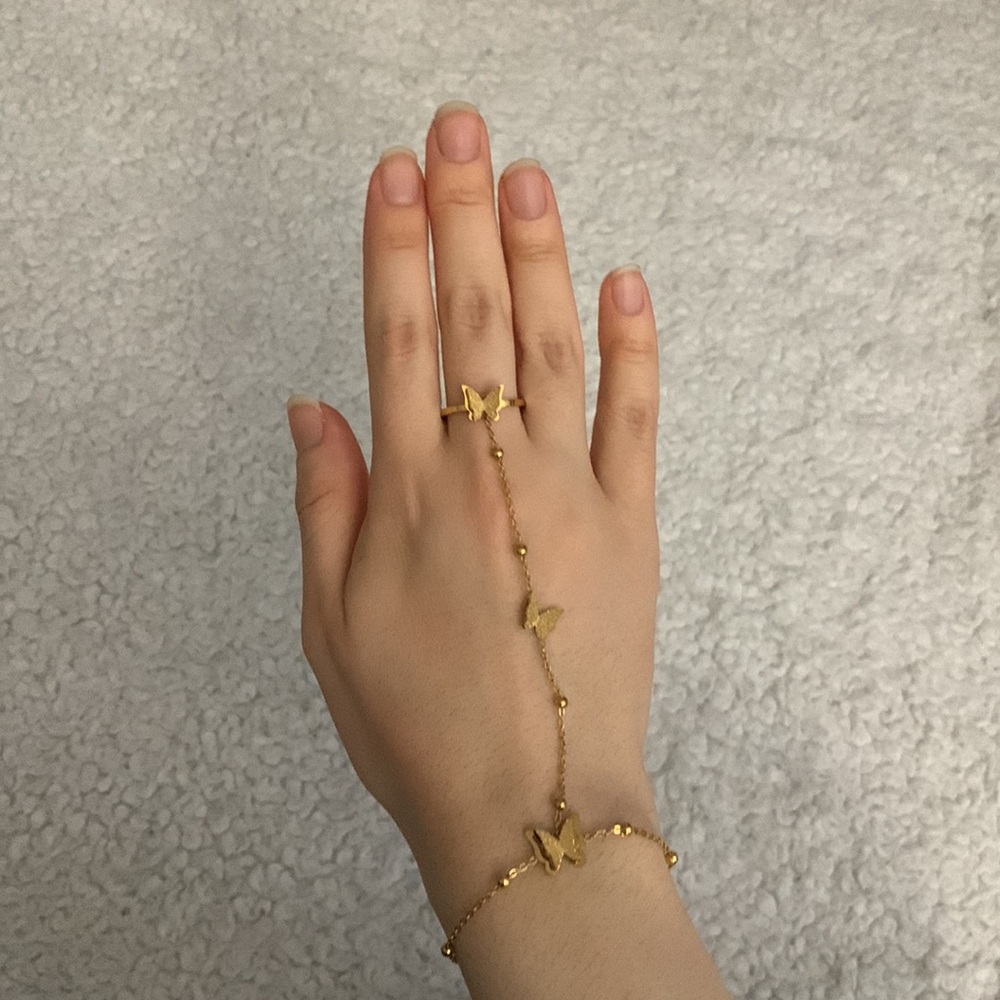 Gold Butterfly Hand Chain - Picture 4 of 17